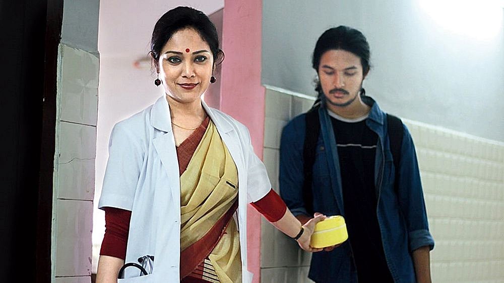 இப்படியும் ஒரு காதல் கதை இருக்க முடியுமா? - ஆச்சரியத்தில் ஆழ்த்திய ‘ஆமிஸ்’ திரைப்படம்!