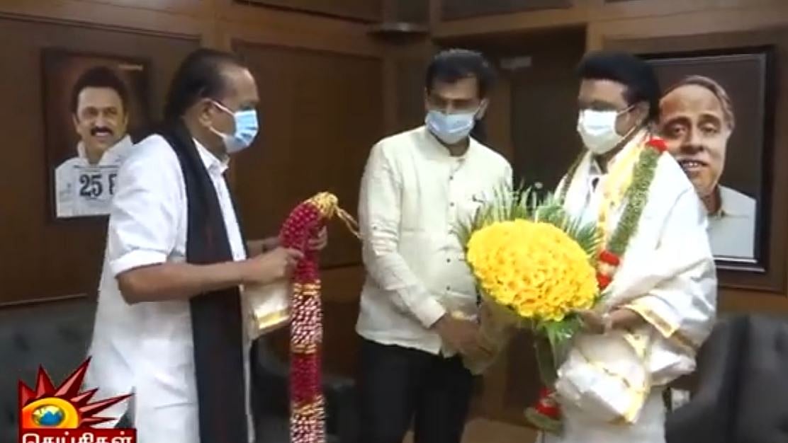 தி.மு.க தலைவர் மு.க.ஸ்டாலினிடம் வாழ்த்துப் பெற்ற துரை வைகோ!