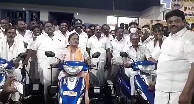 மனு கொடுத்த 4 நாளில் நடவடிக்கை; முதலமைச்சர் மு.க.ஸ்டாலினின் உதவியால் நெகிழ்ச்சியில் மாற்றுத்திறனாளிகள்!