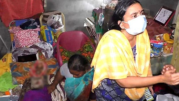 இறந்த தாயின் உடலை 3 நாட்களாக அடக்கம் செய்யாமல் வைத்திருந்த மகள்கள் : வெளிவந்த அதிர்ச்சி காரணம்!