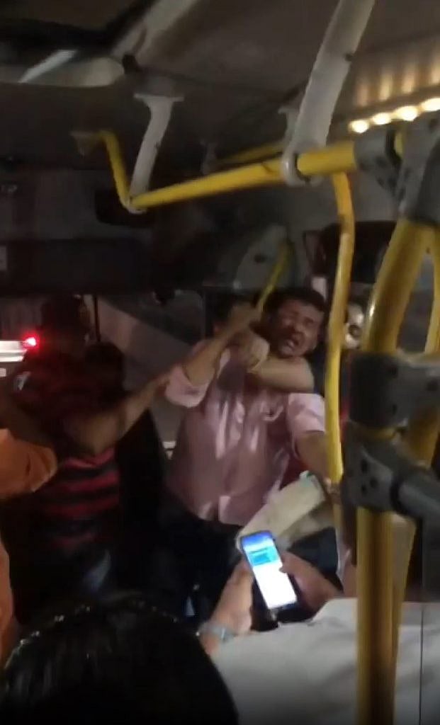 பின்னால் நின்றுகொண்டு பாலியல் சீண்டல்.. ஓடும் பேருந்தில் இளைஞருக்கு பாடம் புகட்டிய பெண் - நடந்தது என்ன?