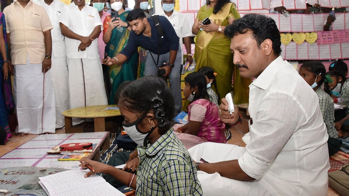 “10, +2 பொதுத்தேர்வுகள் தள்ளிப்போக வாய்ப்பில்லை” : அமைச்சர் அன்பில் மகேஸ் பொய்யாமொழி தகவல்!