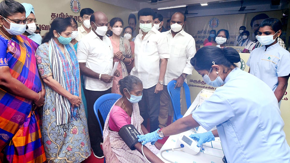 200 வார்டுகளில் சிறப்பு மருத்துவ முகாம் தொடக்கம்: மழைக்கால நோய்களில் இருந்து வருமுன் காக்கும் முதல்வர்!