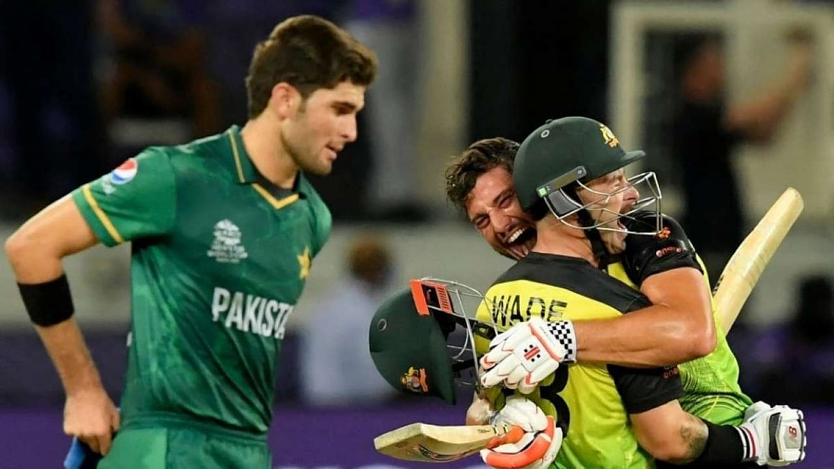 T20 WC: கேட்ச் ட்ராப்களால் திசை மாறிய போட்டி... இறுதிப்போட்டியில் காலடி எடுத்து வைத்தது ஆஸ்திரேலியா!