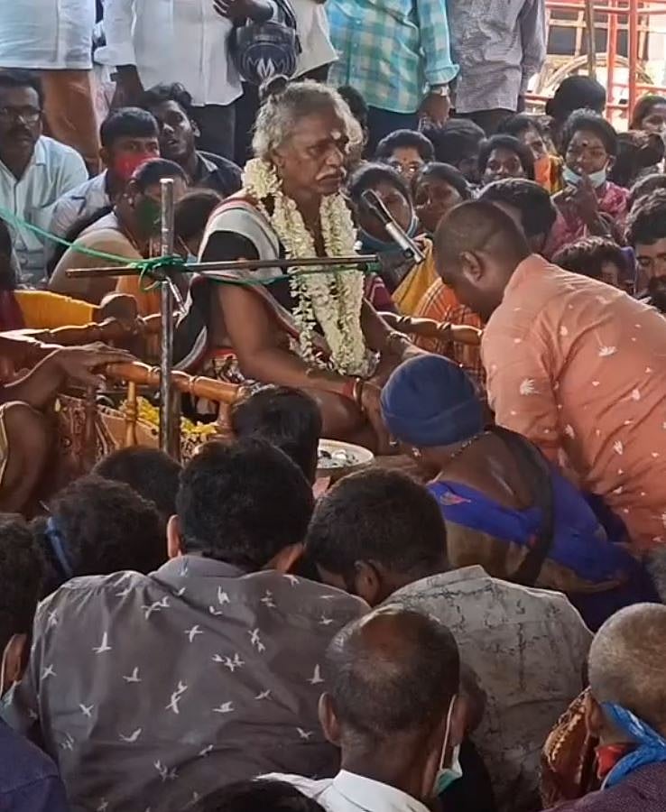 “பட்டா வாங்கி தருவதாக நரிக்குறவ மக்களிடம் பண மோசடி” : ஆட்சியரின் அதிரடி நடவடிக்கையால் போலி சாமியார் கைது!