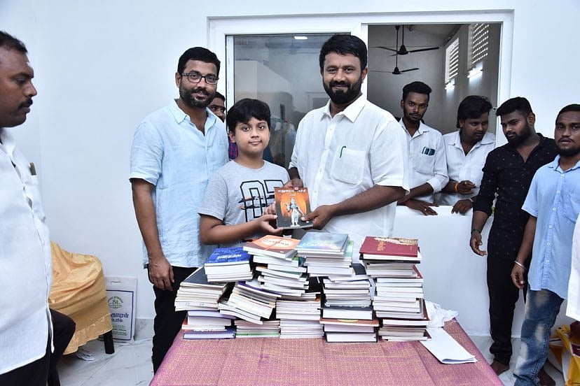 'புதுச்சேரி பாகூர் தொகுதி புதிய சட்டமன்ற உறுப்பினர் அலுவலகத்தில் நூலகம்' - தி.மு.க எம்.எல்.ஏ அசத்தல்!