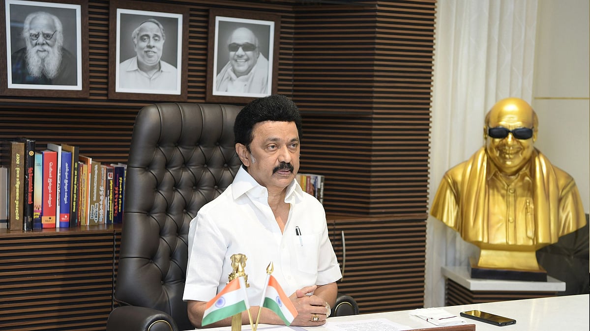  தி.மு.க.வின் முகவரியே மாநில சுயாட்சிதான்.. “நாயகன் மு.க.ஸ்டாலின்” என சமூக வலைதளங்களில் வைரலாகும் வீடியோ!