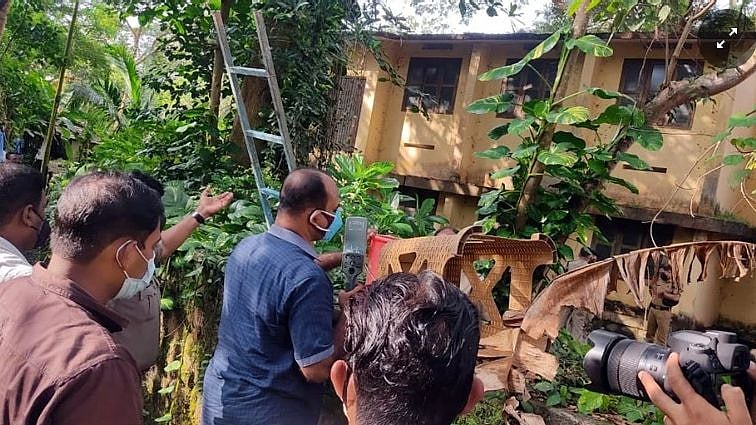 வெடிகுண்டாக மாறிய ஐஸ்கிரீம் பந்து.. வெடித்ததில் சிறுவன் காயம்: கேரளாவில் நடந்த அதிர்ச்சிகர சம்பவம்!