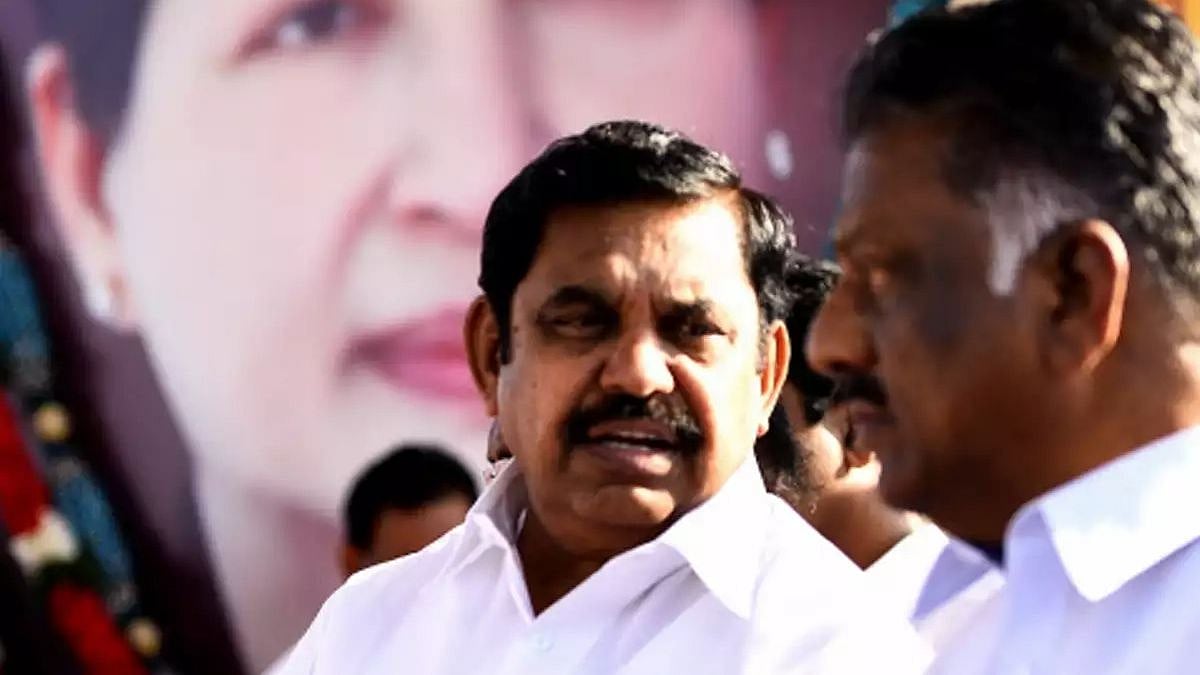 அரசு சொத்தை பாதி விலைக்கு விற்றதால் ரூ.500 கோடி நஷ்டம்; EPS, OPSக்கு எதிரான ஆதாரங்கள் தாக்கல்!