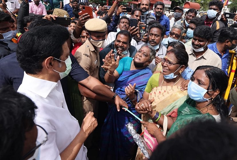 மழை வெள்ளப் பாதிப்பு.. சோர்வின்றி களத்தில் நின்று பணிகளை முடுக்கிவிடும் முதலமைச்சர் மு.க.ஸ்டாலின்! #album