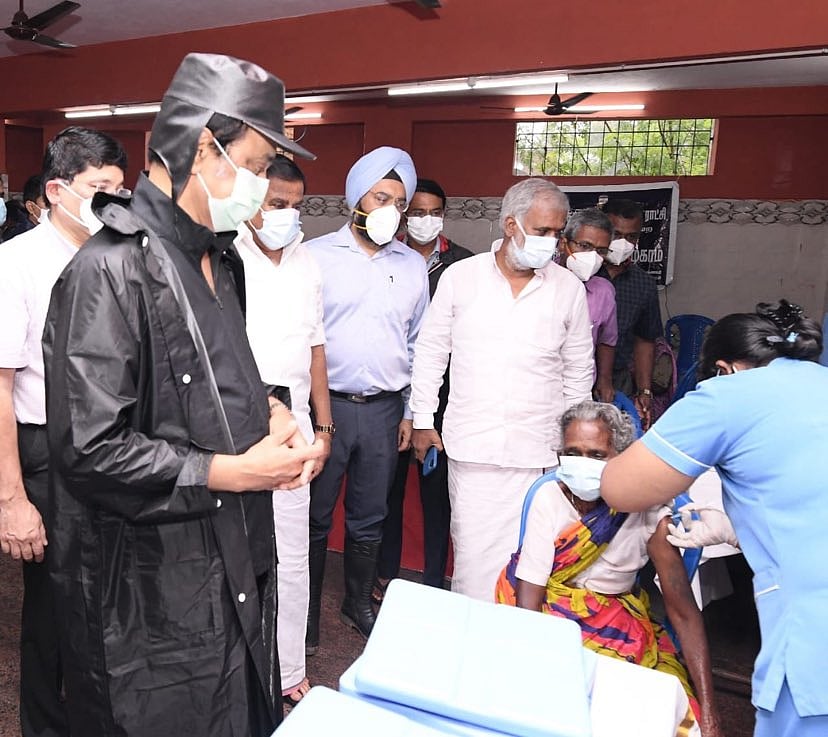 2வது நாளாக களத்தில் இறங்கி சென்னையில் மக்களை பாதுகாக்கும் பணியில் முதலமைச்சர் மு.க.ஸ்டாலின்! (Album)