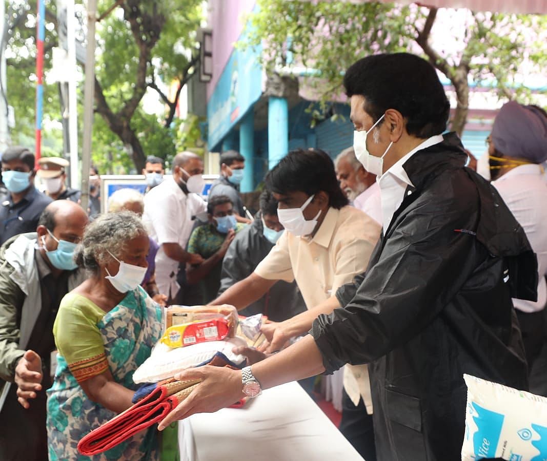”மக்களுக்கு வழங்கும் உணவின் சுவை, தரத்தை ஆய்வு செய்த முதலமைச்சர் மு.க.ஸ்டாலின்” - புகைப்படத் தொகுப்பு!