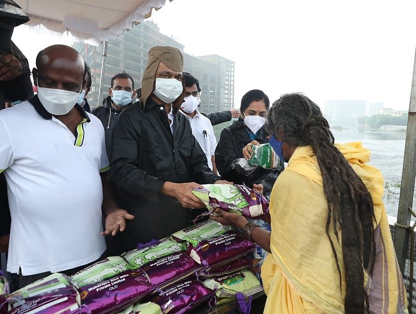 காலையில் தொடங்கி மாலை வரை மழை பாதிப்புகளை ஆய்வு செய்து நடவடிக்கைகளை துரிதப்படுத்திய முதலமைச்சர்!