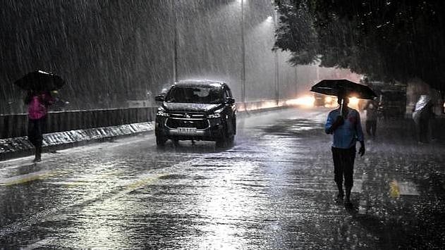 வெள்ளிக்கிழமை வரை மழை கொட்டும்... ஆழ்ந்த காற்றழுத்த தாழ்வுப்பகுதியாக வலுவடைவதால் வானிலை மையம் எச்சரிக்கை!