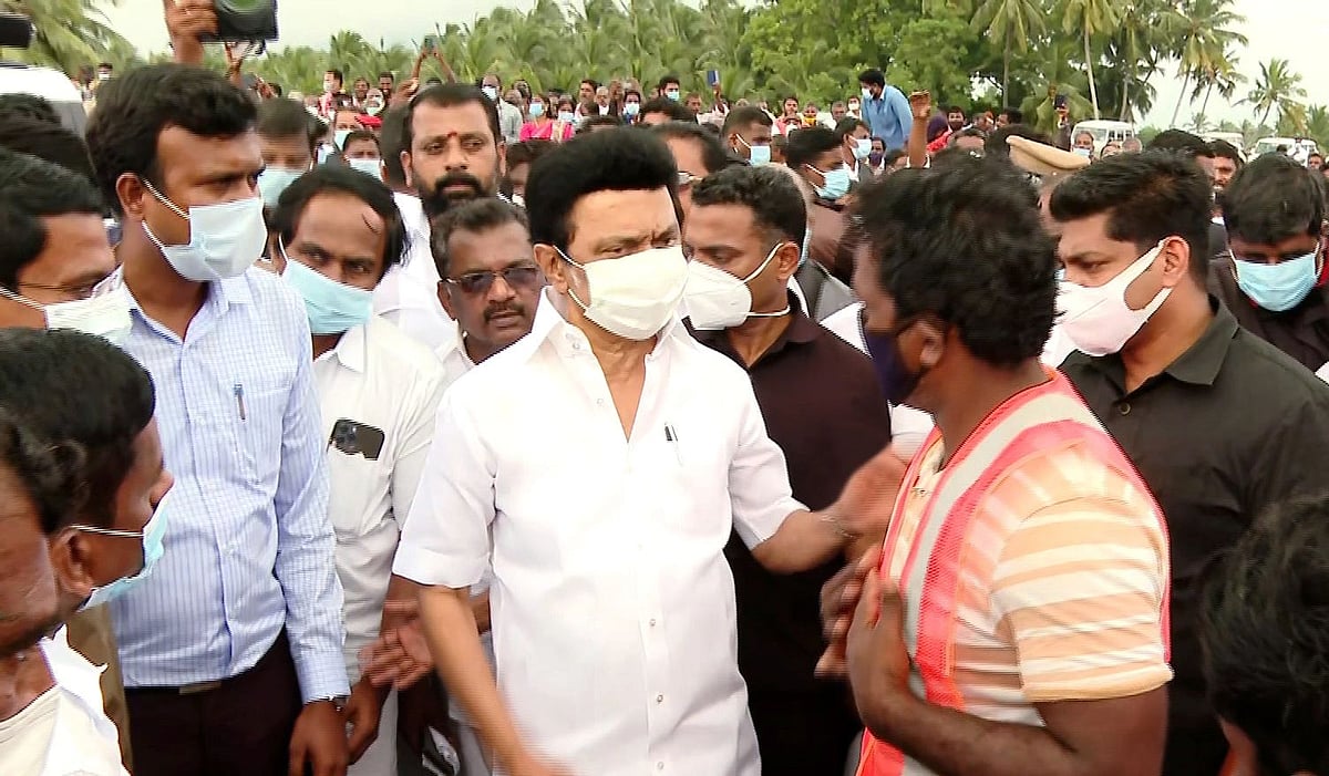 கனமழையால் பாதிக்கப்பட்ட கன்னியாகுமரி... சேதமான பகுதிகளில் ஆய்வு செய்த முதலமைச்சர் மு.க.ஸ்டாலின்! #Album