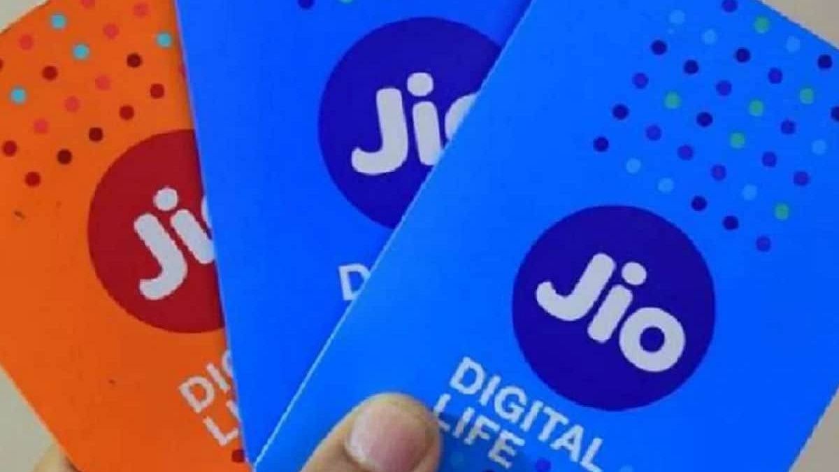 போட்டிபோட்டு விலையைக் கூட்டிய நிறுவனங்கள்.. Airtel, VI-ஐ தொடர்ந்து Jio ப்ரீபெய்டு கட்டணமும் கடும் உயர்வு!