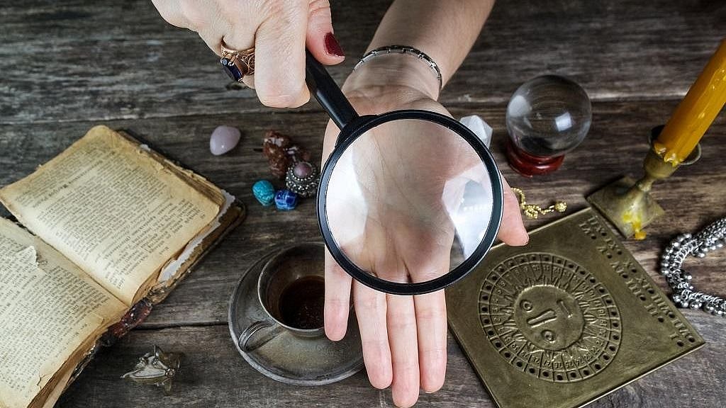 “மருத்துவமனைக்கு போகவேண்டாம்” : பெற்றோரின் மூடநம்பிக்கையால் சிறுமிக்கு நேர்ந்த கொடூரம் - கேரளாவில் சோகம்!