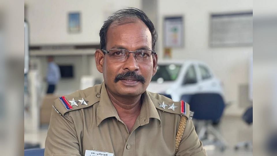 பணியின்போது சிறப்பு SI வெட்டிப்படுகொலை: முதல்வர் இரங்கல் - குடும்பத்திற்கு ரூ.1 கோடி நிதி உதவி அறிவிப்பு!