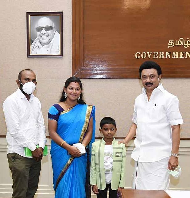 “சொன்னது போலவே வந்து வாழ்த்திய சிறுவன்”: முதலமைச்சர் முன் பேசி அசத்தல்- பாராட்டிய முதல்வர் மு.க.ஸ்டாலின்!