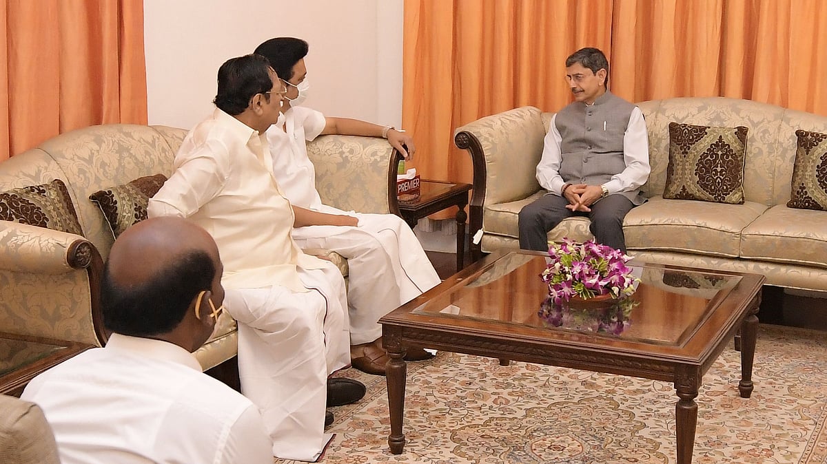 ஆளுநரைச் சந்தித்த முதலமைச்சர் மு.க.ஸ்டாலின்... வலியுறுத்தியது என்ன தெரியுமா?