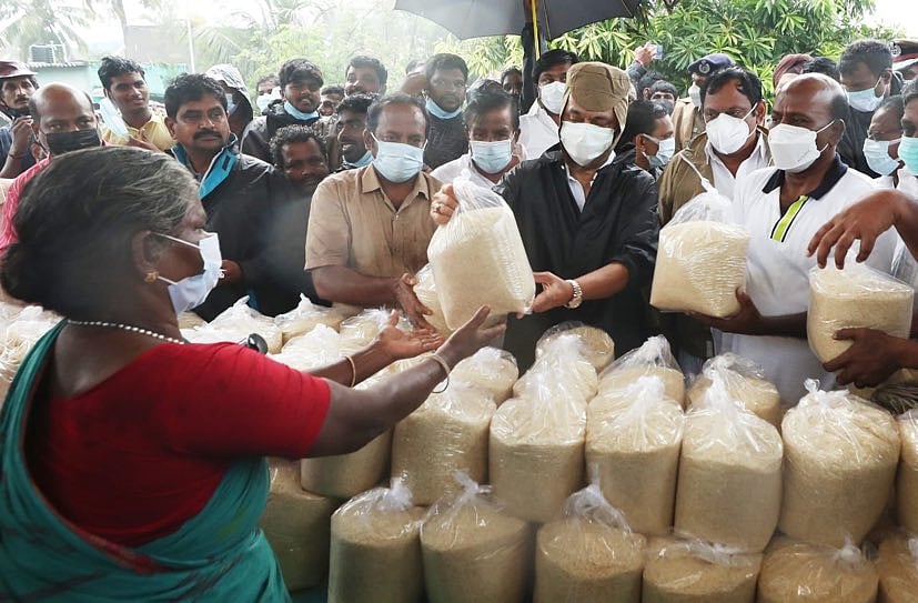 காலையில் தொடங்கி மாலை வரை மழை பாதிப்புகளை ஆய்வு செய்து நடவடிக்கைகளை துரிதப்படுத்திய முதலமைச்சர்!