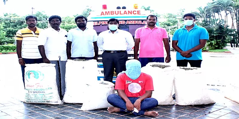 ஆம்புலன்ஸில் 200 கிலோ கஞ்சா சிக்கியது எப்படி? ஆந்திரா - இலங்கை திட்டத்தை முறியடித்து தஞ்சை போலிஸ் அதிரடி!
