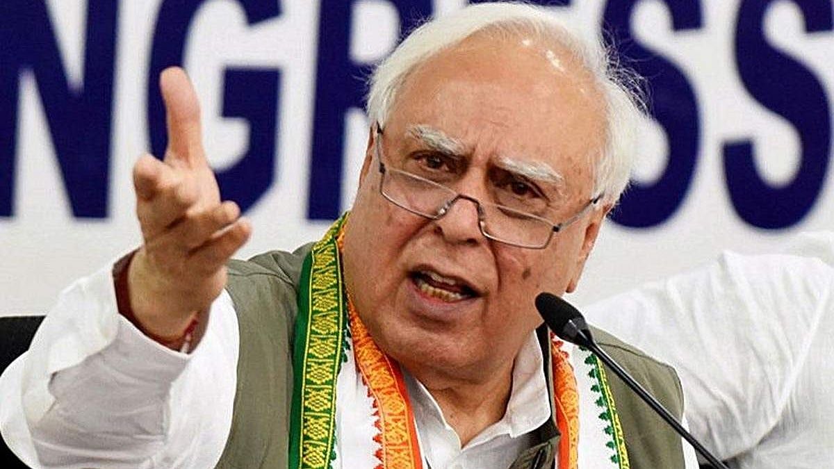 "மக்களின் வருமானம் அல்ல.. பா.ஜ.க தலைவர்களின் வருவாய்தான் அதிகரித்துள்ளது" : கபில் சிபல் தாக்கு!