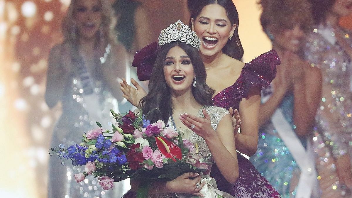 21 வயதில் Miss Universe பட்டம் வென்ற இந்தியப் பெண்.. யார் இந்த ஹர்னாஸ் கவுர் சாந்து!