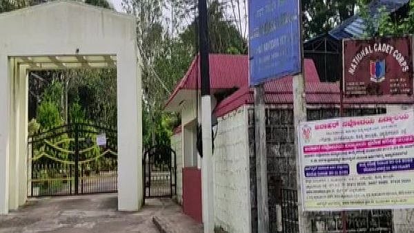 ஒமைக்ரான் அச்சுறுத்தலிடையே கர்நாடக நவோதயா பள்ளியில் 107 மாணவர்களுக்கு கொரோனா ; அச்சத்தில் பெற்றோர்கள்!