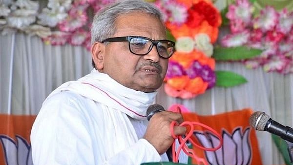 "ரூ.15 லட்சம் எல்லாம் ஒரு ஊழலா.. பெருசா கொள்ளையடிச்சா சொல்லுங்க" - பா.ஜ.க MP பேச்சால் அதிர்ச்சி!