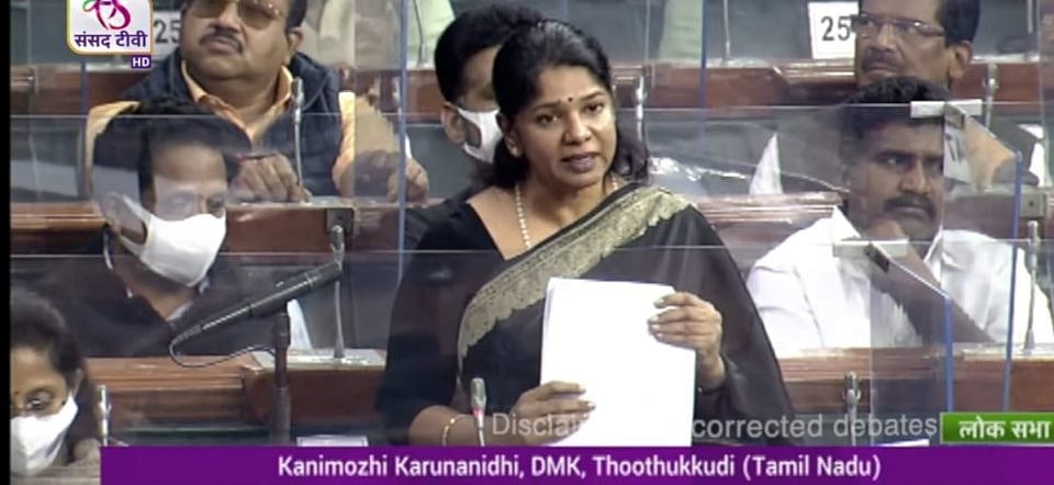 “குழந்தைகளுக்கு உணவளிக்கவே திண்டாடும் நிலை.. 3 வேளையும் சட்னி அரைத்தே சாப்பிட முடியுமா?” : கனிமொழி MP!