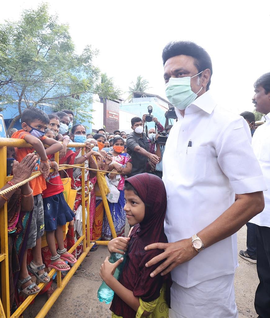 ”அயராது பம்பரமாய் சுழலும் முதலமைச்சர் மு.க.ஸ்டாலின்” - மழை பாதிப்புகள் குறித்து கொளத்தூரில் நேரில் ஆய்வு!