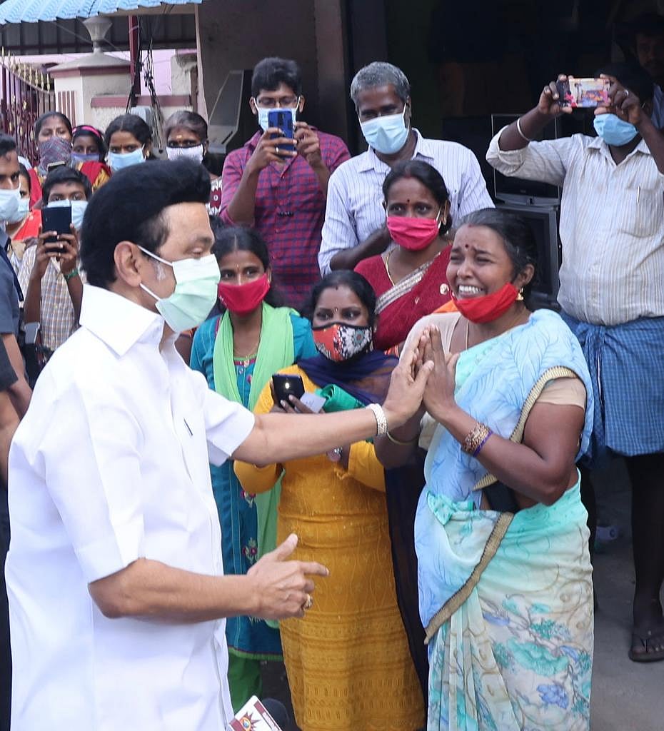 ”அயராது பம்பரமாய் சுழலும் முதலமைச்சர் மு.க.ஸ்டாலின்” - மழை பாதிப்புகள் குறித்து கொளத்தூரில் நேரில் ஆய்வு!