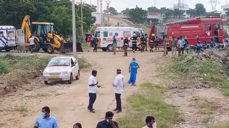 கெமிக்கல் நிறுவனத்தில் வாயு கசிவு.. ஒருவர் பலி, 13 பேர் மருத்துவமனையில் அனுமதி -  அமைச்சர் நேரில் ஆய்வு !