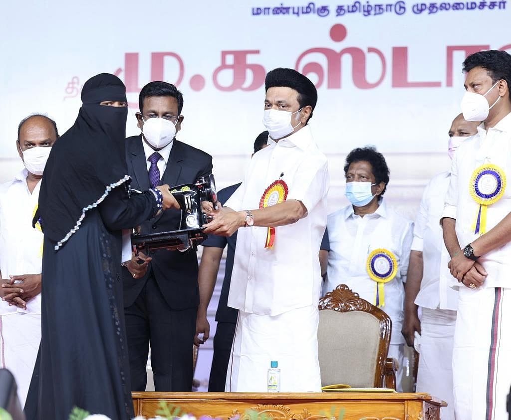 ’சரபோஜி கல்லூரி டூ சரஸ்வதி மஹால் நூலகம்’ - அரசு விழா, ஆய்வு என முதலமைச்சர் மு.க.ஸ்டாலின் ரவுண்டப் (Album)