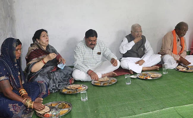 அவர் சாப்பிட்டு போனதுக்கு எனக்கு எதுக்கு 14,000க்கு பில்? - ம.பி., ஆளுநர் வருகையால் அப்செட்டான இளைஞர்!