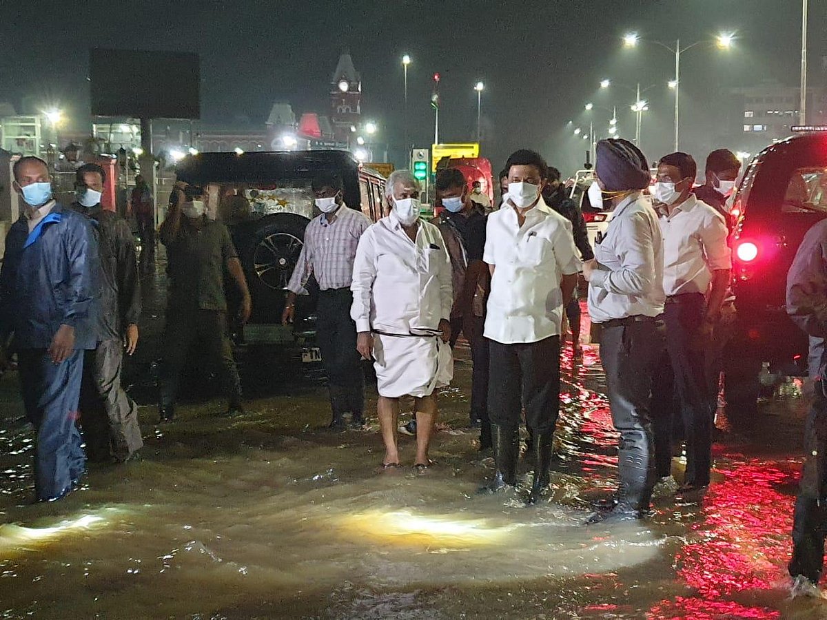 திருச்சியில் நிகழ்ச்சி முடிந்த கையோடு சென்னையில் ஆய்வு பணி: நள்ளிரவில் மக்கள் துயர் துடைக்கவந்த முதல்வர்!