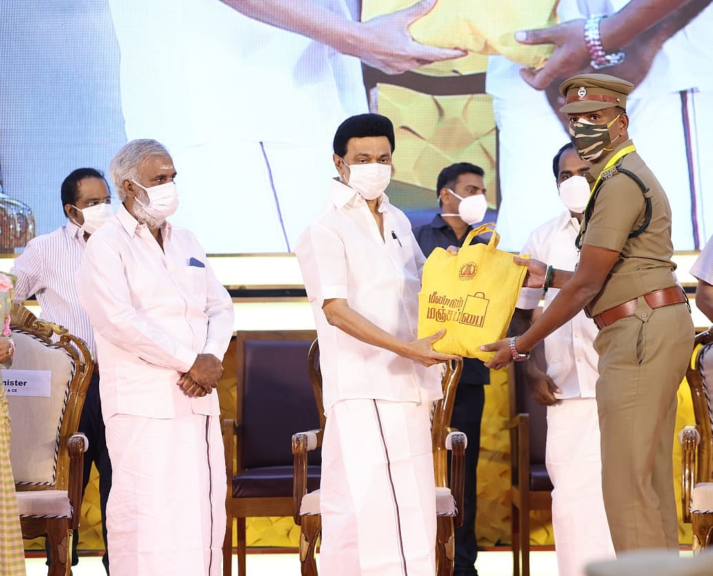 “பிளாஸ்டிக்கிற்கு மாற்றுப் பொருட்கள்” : கண்காட்சியை பார்வையிட்ட முதலமைச்சர் மு.க.ஸ்டாலின்!