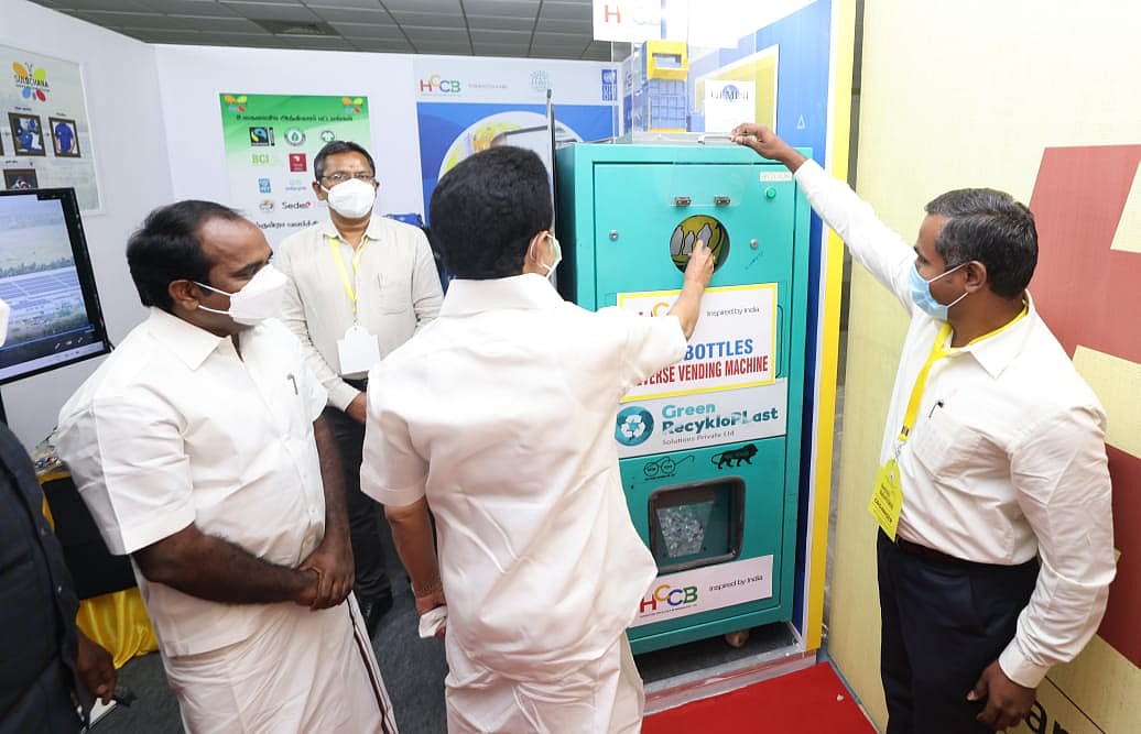 “பிளாஸ்டிக்கிற்கு மாற்றுப் பொருட்கள்” : கண்காட்சியை பார்வையிட்ட முதலமைச்சர் மு.க.ஸ்டாலின்!