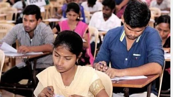 தமிழக அரசு வேலையில் தமிழர்களுக்கே முன்னுரிமை; தமிழ் மொழியை கட்டாயமாக்கும் அரசாணை வெளியீடு!