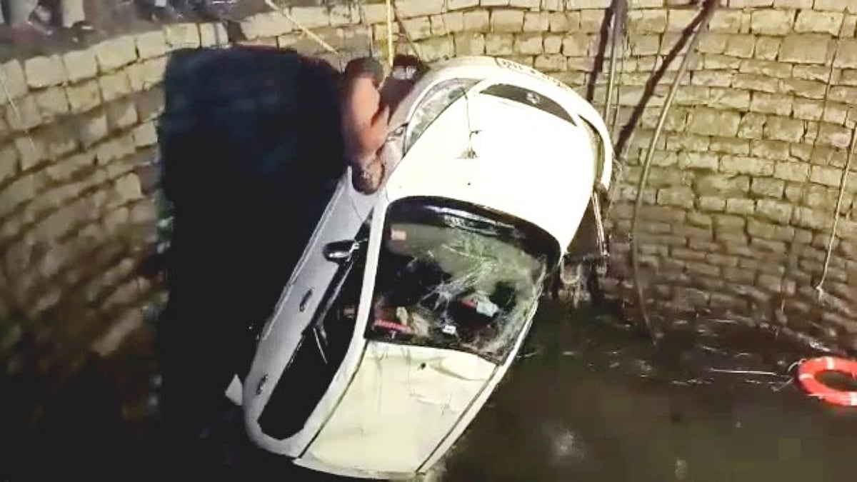 60அடி ஆழ கிணற்றில் மூழ்கி இறந்த தாய்-மகன்; காப்பாற்ற சென்றவரும் பலி - தெலங்கானாவில் நடந்த கோர நிகழ்வு!