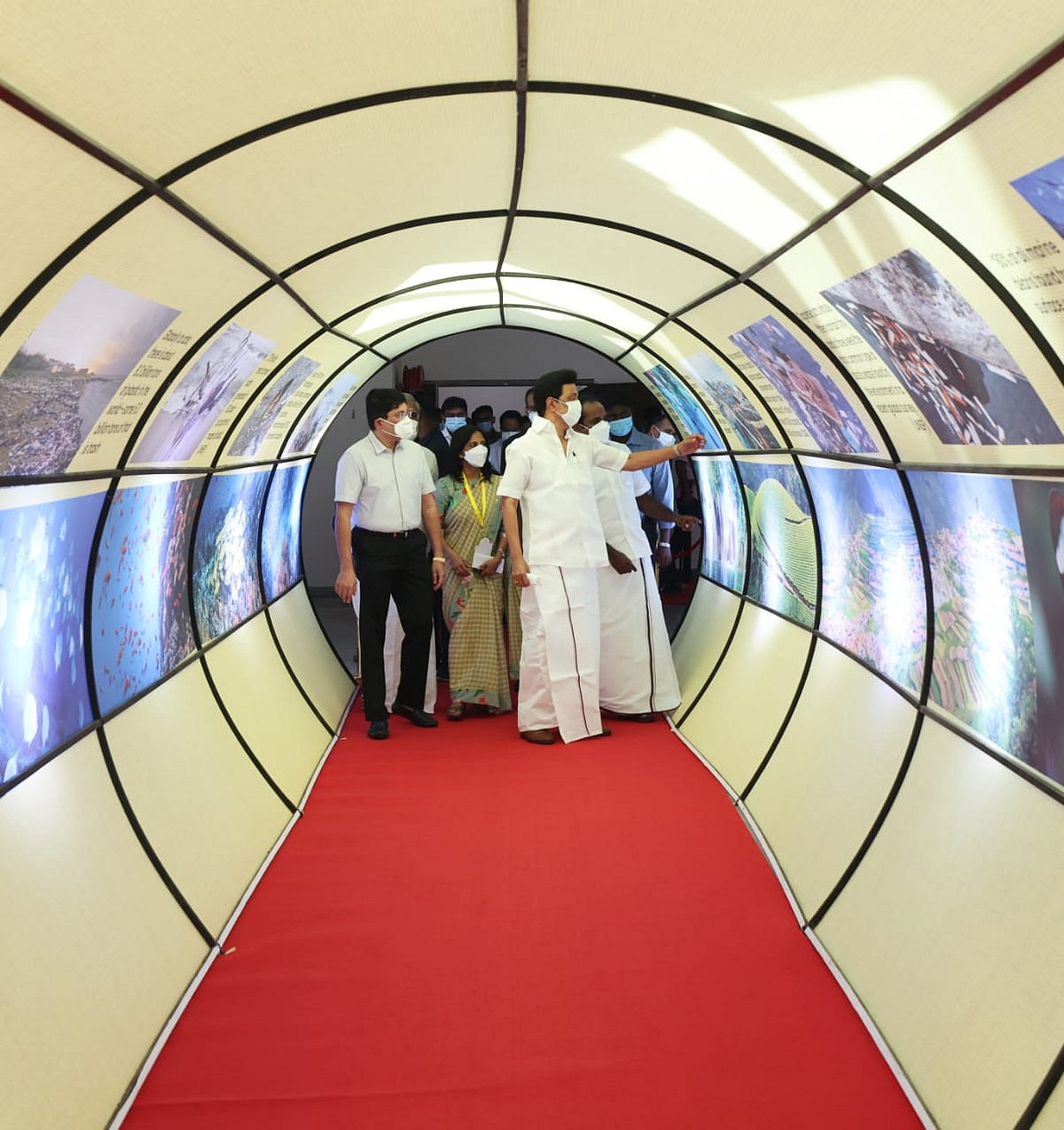 “பிளாஸ்டிக்கிற்கு மாற்றுப் பொருட்கள்” : கண்காட்சியை பார்வையிட்ட முதலமைச்சர் மு.க.ஸ்டாலின்!