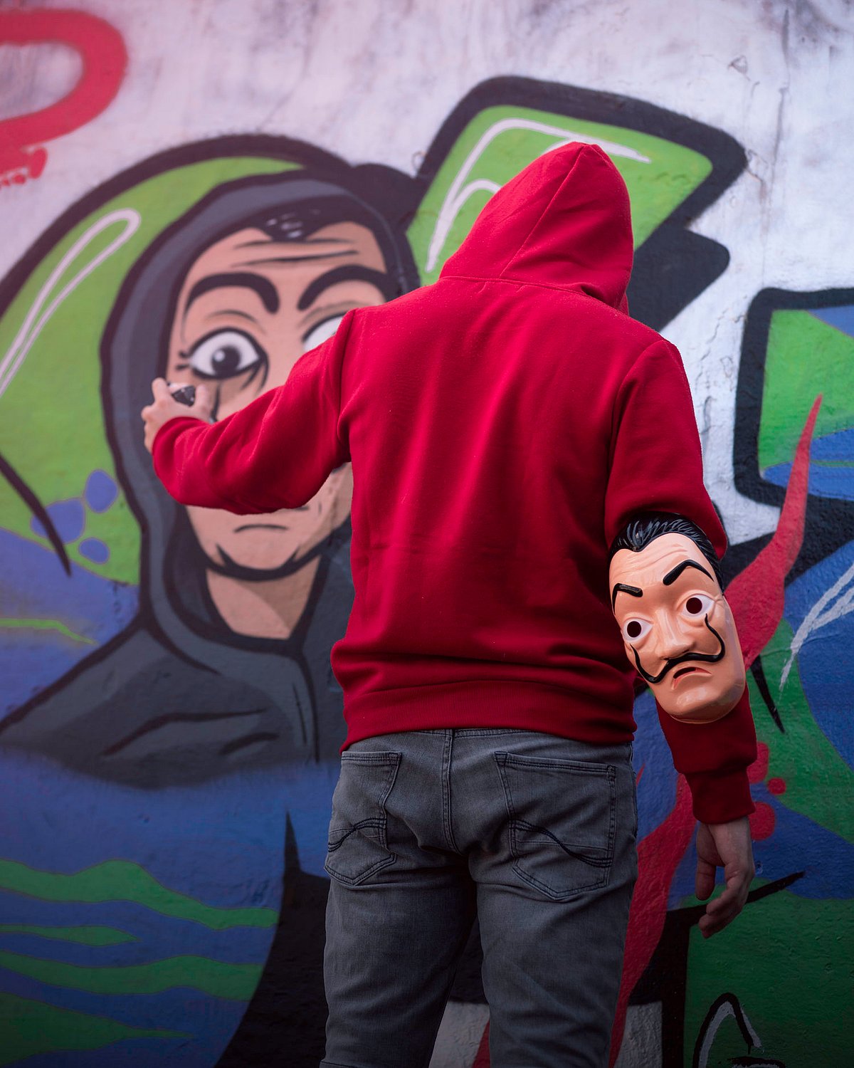 உழைக்கும் வர்க்கத்தின் அறச்சீற்றம்.. ‘Money Heist’ தொடரின் திரை மறைவில் இருக்கும் அரசியல் என்ன ?