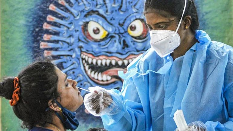 “டெல்டாவை போல் தீவிரமடையும் ஒமைக்ரான்” : மாநிலங்களை எச்சரித்த ஒன்றிய அரசு!