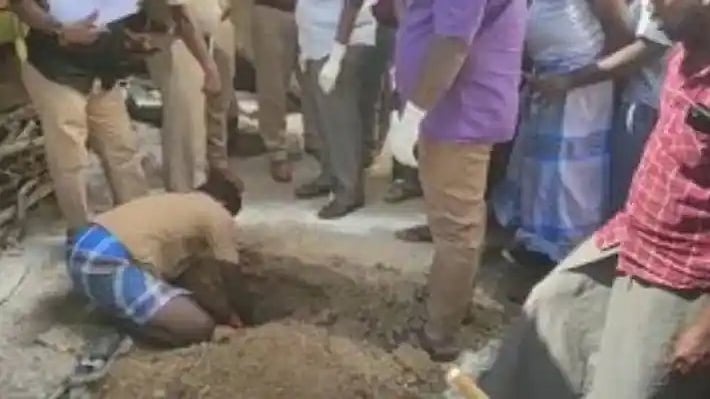 “மூணும் பெண் குழந்தை.. வளர்க்க முடியல” : பெண் சிசுக்கொலை செய்த பெற்றோர் கைது - மதுரை எஸ்.பி எச்சரிக்கை!