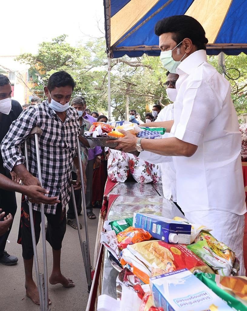 ”அயராது பம்பரமாய் சுழலும் முதலமைச்சர் மு.க.ஸ்டாலின்” - மழை பாதிப்புகள் குறித்து கொளத்தூரில் நேரில் ஆய்வு!