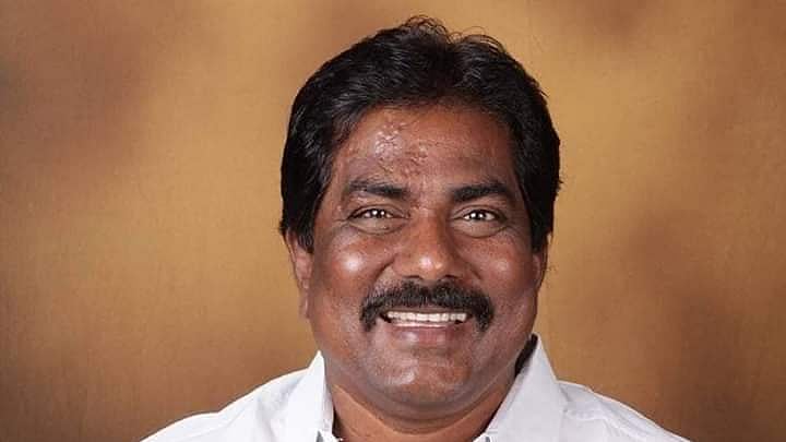 கடந்த ஆண்டை விட சுமார் ரூ.2,000 கோடி அதிக வருவாய்... அசத்தும் பத்திரப் பதிவுத்துறை!