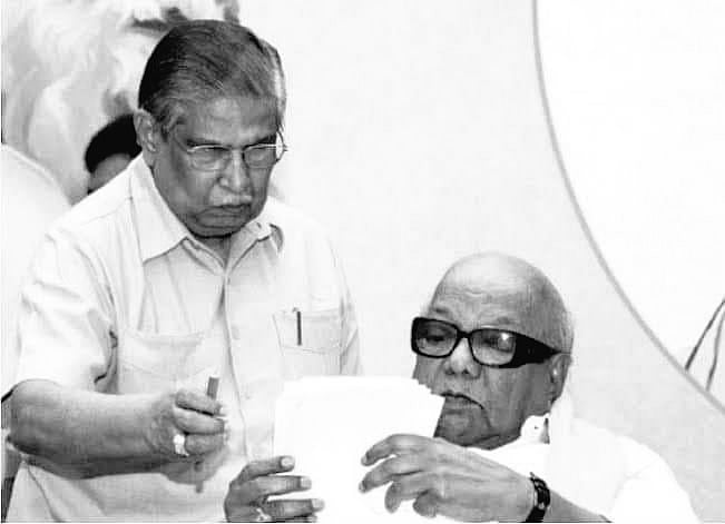 “தி.மு.க-வின் வரலாற்று பெட்டகம் - கலைஞரின் முதன்மைத் தொண்டர்” : சண்முகநாதன் நினைவு தின சிறப்புக் கட்டுரை!