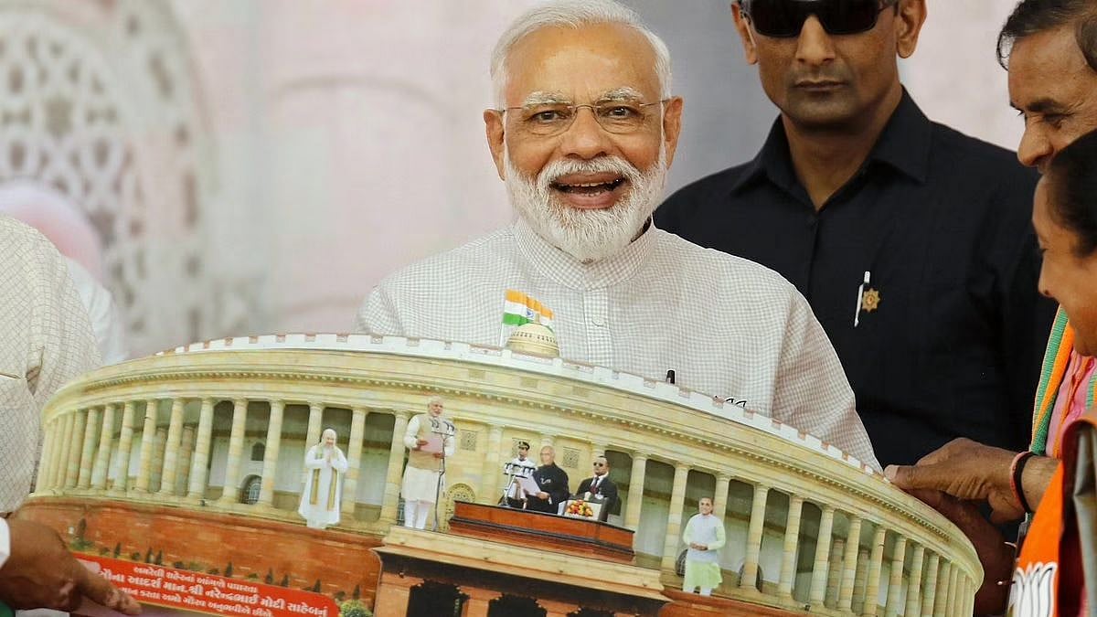 “வேண்டாத வாக்காளர்களை நீக்குவதை தேர்தல் சீர்திருத்தம் என்று சொல்வதா?” : மோடி அரசுக்கு ‘முரசொலி’ கேள்வி!