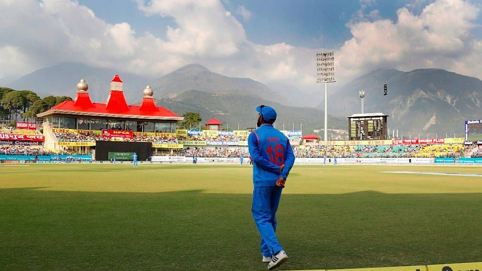 Shame on BCCI : 'கேப்டன்' கோலி நீக்கமும் கங்குலியின் விளக்கமும்.. ரசிகர்களின் எதிர்வினையும்!